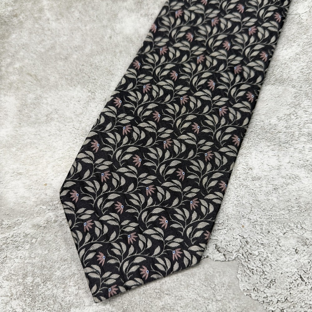 Nina Ricci Silk Tie Mens One Size Black Floral‎ 100% Silk Made In France Necktie